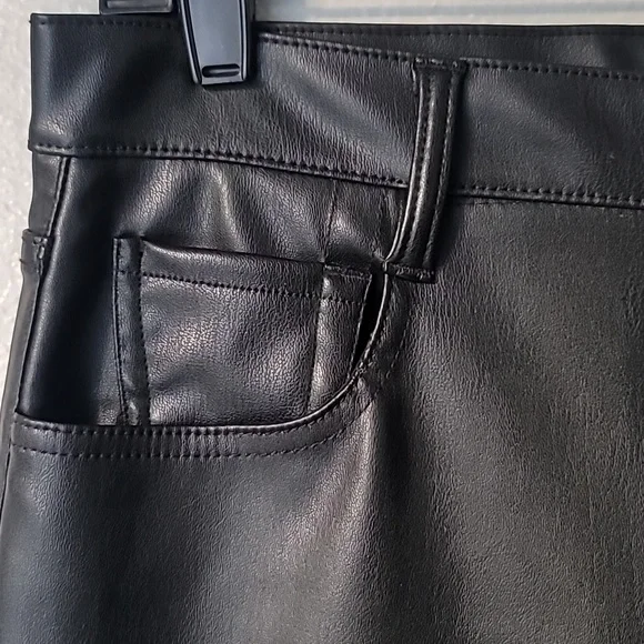 7 For All Mankind Faux Leather Straight Leg Pants, Size 31, Color Black - Picture 4 of 12
